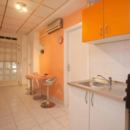 Apartment With Wifi - 12198 *